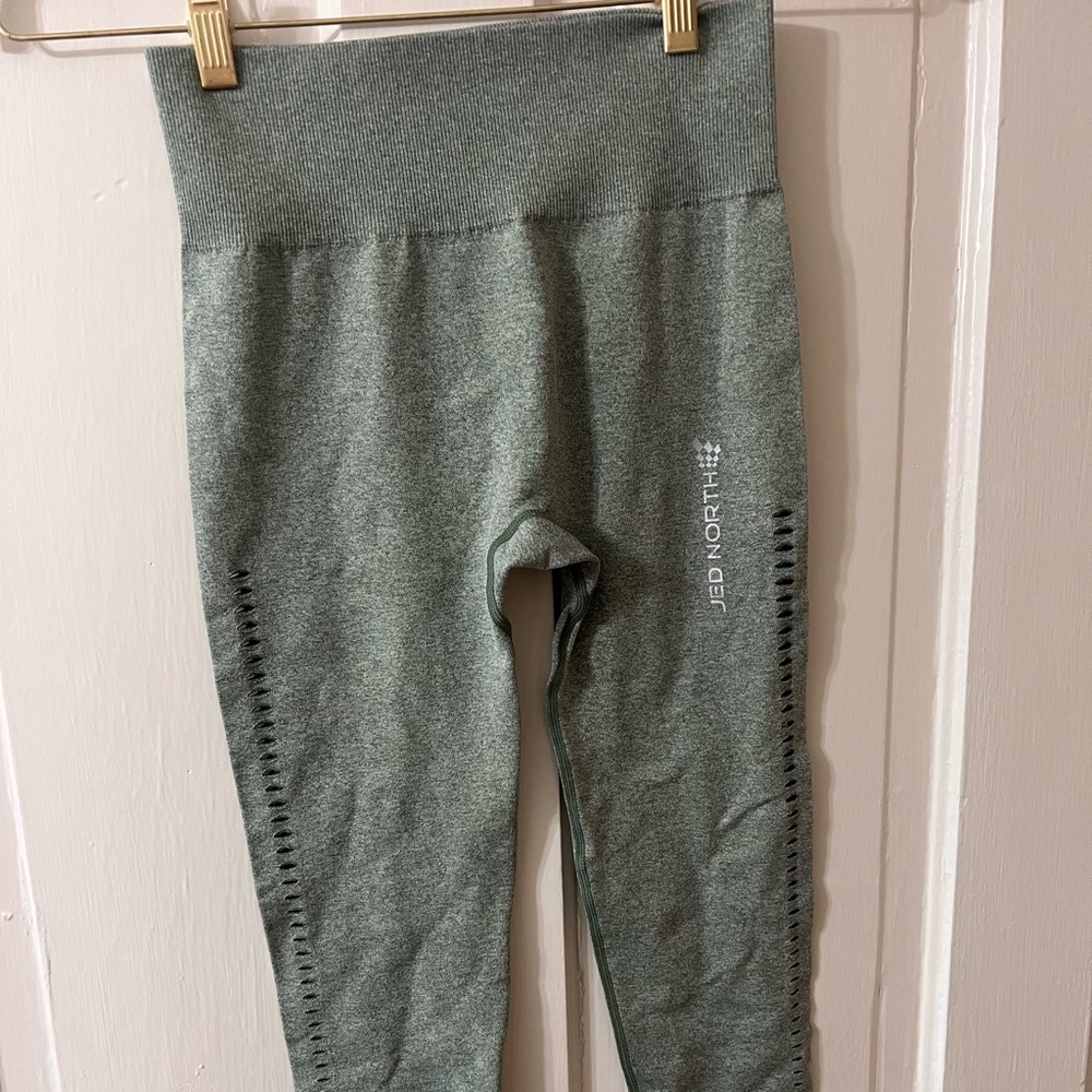 Jed North NWOT leggings